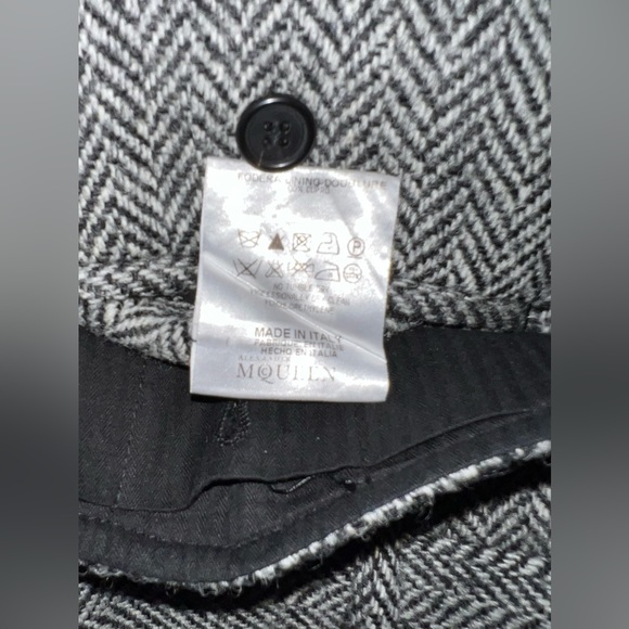 Alexander McQueen Wool Herringbone Cargo Pants. A. McQueen Era —Runway F/W 2009. - Picture 13 of 14